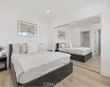 5637 Klump Avenue - Photo Thumbnail 23