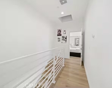5637 Klump Avenue - Photo Thumbnail 25