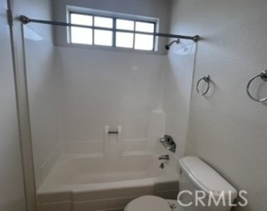 5855 Tujunga - Photo Thumbnail 6