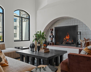 5885 S 32nd Street - Photo Thumbnail 17