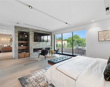 716 N Fuller - Photo Thumbnail 19