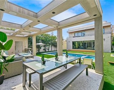 716 N Fuller - Photo Thumbnail 9