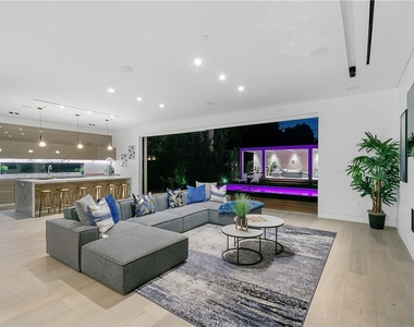 716 N Fuller - Photo Thumbnail 6