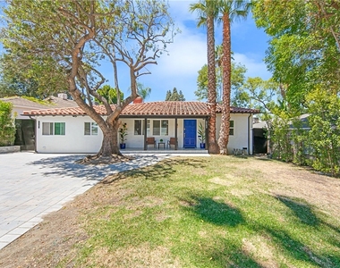 3763 Lankershim Boulevard - Photo Thumbnail 1