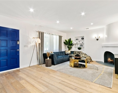 3763 Lankershim Boulevard - Photo Thumbnail 4