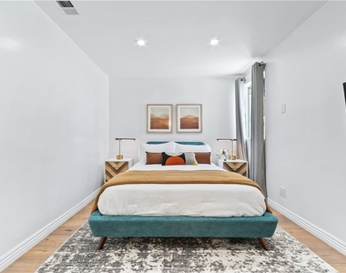 3763 Lankershim Boulevard - Photo Thumbnail 13