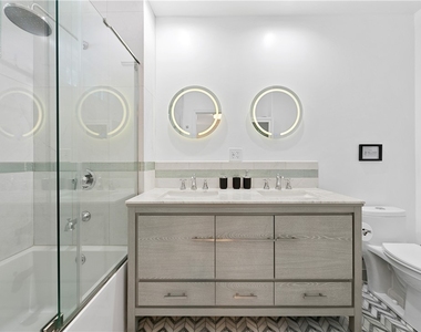 3763 Lankershim Boulevard - Photo Thumbnail 24