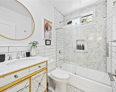 3763 Lankershim Boulevard - Photo Thumbnail 20