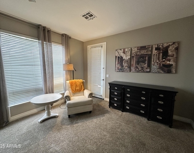3316 W Sousa Drive - Photo Thumbnail 5