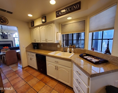 11011 N 92nd Street - Photo Thumbnail 16