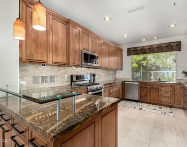 6584 E Shooting Star Way - Photo Thumbnail 10