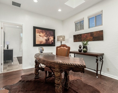 6584 E Shooting Star Way - Photo Thumbnail 19