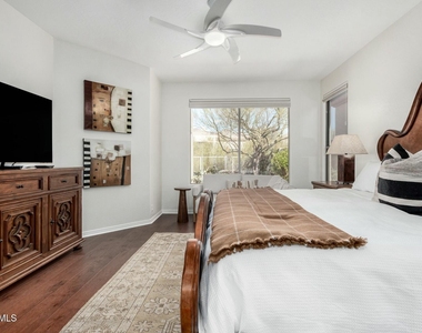6584 E Shooting Star Way - Photo Thumbnail 11