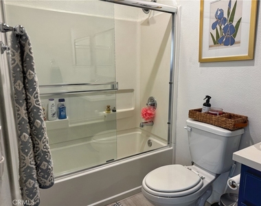 10522 Poinsettia Ln - Photo Thumbnail 26