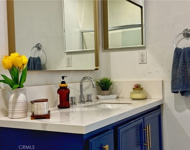 10522 Poinsettia Ln - Photo Thumbnail 27