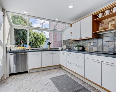 867 Aubrey Court - Photo Thumbnail 21