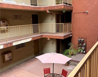 545 Chestnut - Photo Thumbnail 13