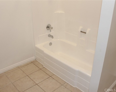 2316 Cravath Court - Photo Thumbnail 14