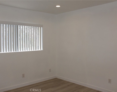 2316 Cravath Court - Photo Thumbnail 8