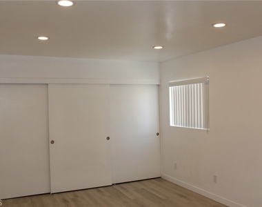2316 Cravath Court - Photo Thumbnail 9