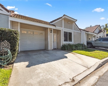 1552 Club Drive - Photo Thumbnail 1