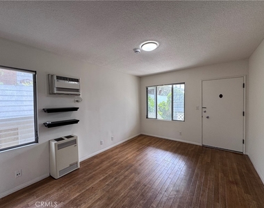 4581 Finley - Photo Thumbnail 2