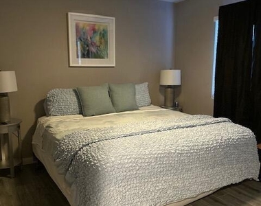 4701 N 68th Street - Photo Thumbnail 13