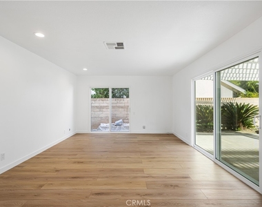 738 S Fairway Lane - Photo Thumbnail 21