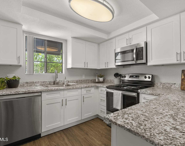 16220 N 7th Street - Photo Thumbnail 2