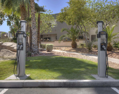 16220 N 7th Street - Photo Thumbnail 15