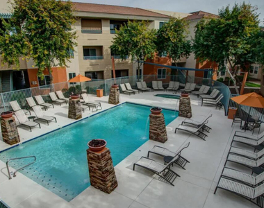 28575 N Black Canyon Highway - Photo Thumbnail 4
