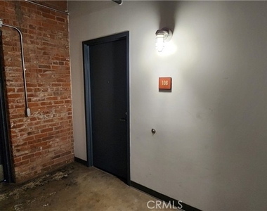 835 Locust Avenue - Photo Thumbnail 6