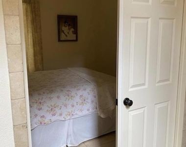 567 Vista Miranda - Photo Thumbnail 1