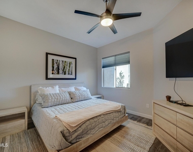 19475 N Grayhawk Drive - Photo Thumbnail 26
