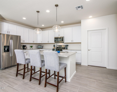 20580 N Confetti Court - Photo Thumbnail 14