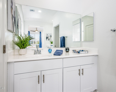 20580 N Confetti Court - Photo Thumbnail 27