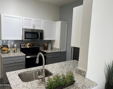 1811 E Apache Boulevard - Photo Thumbnail 2