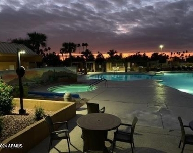 903 S 78th Place - Photo Thumbnail 1