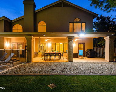 1221 N Kenwood Lane - Photo Thumbnail 27