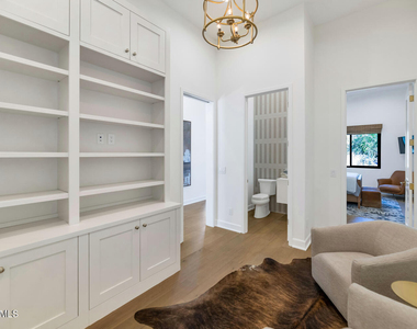 4147 E Clarendon Avenue - Photo Thumbnail 15