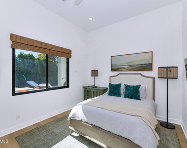 4147 E Clarendon Avenue - Photo Thumbnail 18