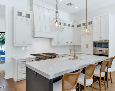 4147 E Clarendon Avenue - Photo Thumbnail 9