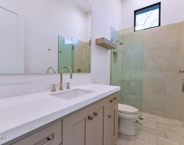 4147 E Clarendon Avenue - Photo Thumbnail 17