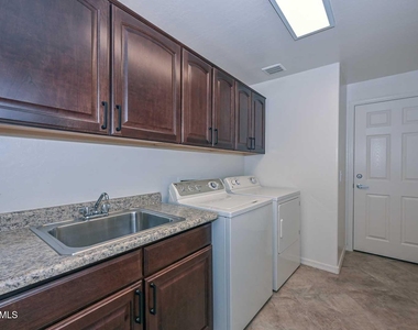 33550 N Dove Lakes Drive - Photo Thumbnail 28