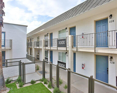 3101 N 32nd Street - Photo Thumbnail 2
