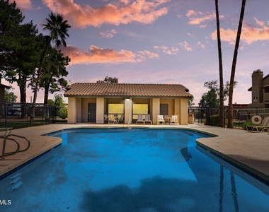 533 W Guadalupe Road - Photo Thumbnail 53