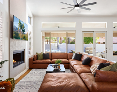 9871 E Gelding Drive - Photo Thumbnail 20