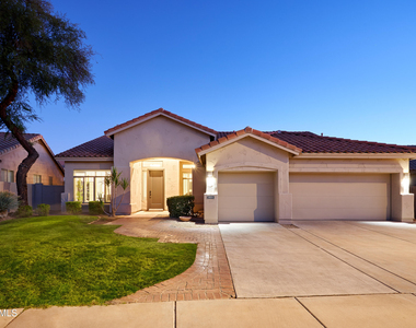9871 E Gelding Drive - Photo Thumbnail 52
