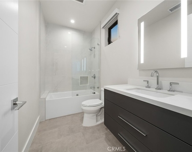 1511 Cliff Drive - Photo Thumbnail 10