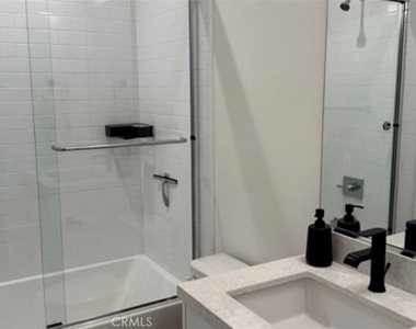 1197 Winslow Lane - Photo Thumbnail 14